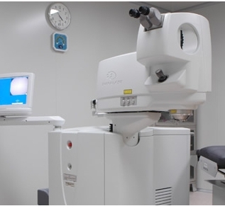 爱尔康飞秒激光角膜手术设备WaveLight FS200特点和使用注意事项